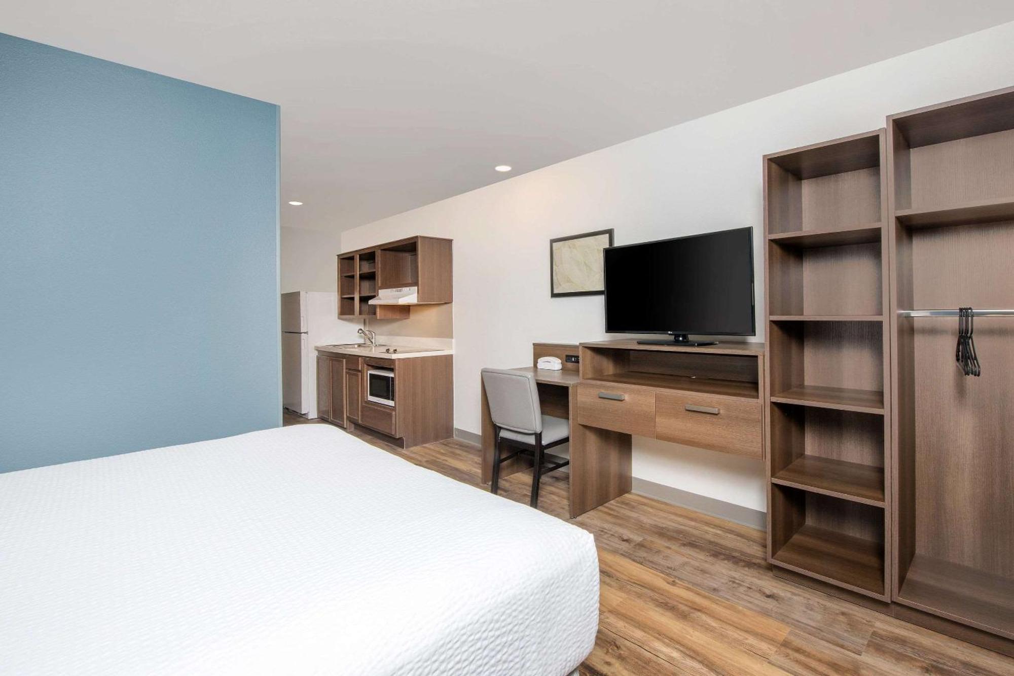 Woodspring Suites Savannah 普勒 外观 照片